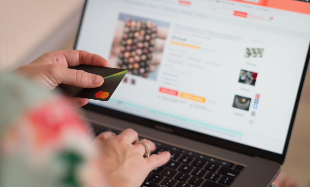 ecommerce plateau header
